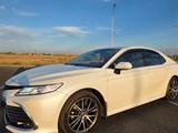 Toyota Camry 2021 года за 16 500 000 тг. в Экибастуз – фото 4
