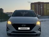Hyundai Accent 2021 года за 8 800 000 тг. в Актобе
