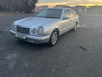 Mercedes-Benz E 320 1997 года за 3 800 000 тг. в Тараз