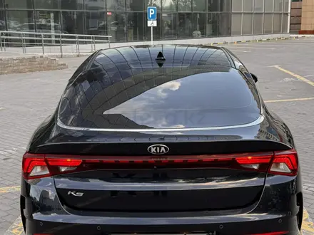 Kia K5 2021 года за 10 900 000 тг. в Астана – фото 17