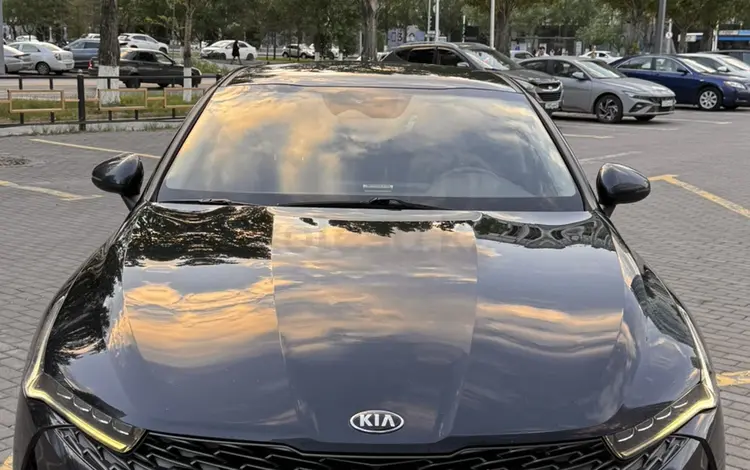 Kia K5 2021 года за 10 900 000 тг. в Астана