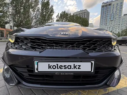 Kia K5 2021 года за 10 900 000 тг. в Астана – фото 9