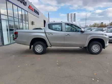 Mitsubishi L200 DC Invite+ 2021 года за 19 990 000 тг. в Петропавловск – фото 4