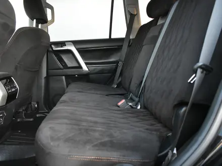 Toyota Land Cruiser Prado Prestige 2021 года за 23 100 000 тг. в Атырау – фото 16