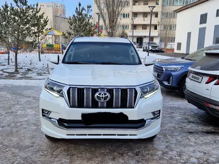 Toyota Land Cruiser Prado 2017 года за 21 000 000 тг. в Астана