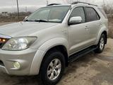 Toyota Fortuner 2008 года за 11 500 000 тг. в Актобе – фото 2