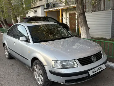 Volkswagen Passat 1999 года за 1 700 000 тг. в Астана – фото 2