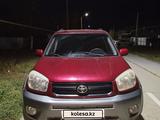 Toyota RAV4 2004 года за 3 900 000 тг. в Актобе – фото 3