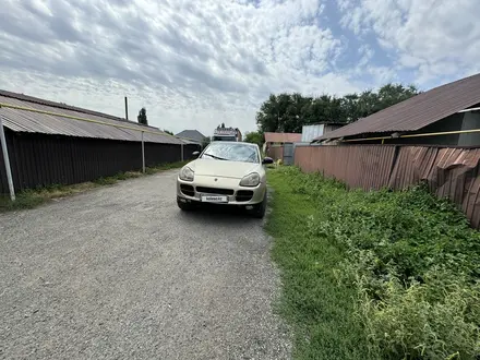 Porsche Cayenne 2004 года за 2 800 000 тг. в Алматы – фото 2