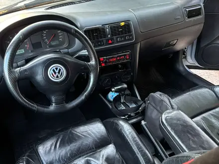 Volkswagen Golf 2002 года за 2 400 000 тг. в Шымкент – фото 12