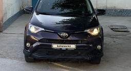 Toyota RAV4 2017 годаүшін10 800 000 тг. в Шымкент