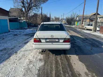 Mercedes-Benz E 230 1990 года за 1 500 000 тг. в Талдыкорган – фото 3