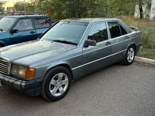 Mercedes-Benz 190