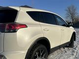 Toyota RAV4 2016 годаfor12 000 000 тг. в Актобе – фото 4