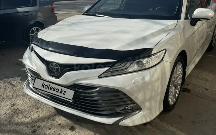 Toyota Camry 2018 годаfor15 300 000 тг. в Шымкент