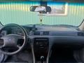 Toyota Camry 1998 года за 3 100 000 тг. в Семей – фото 9