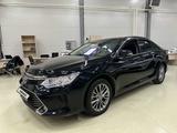 Toyota Camry 2017 года за 11 900 000 тг. в Астана – фото 4