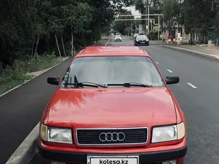 Audi 100