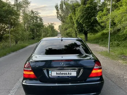 Mercedes-Benz E 320 2005 года за 5 900 000 тг. в Алматы – фото 4