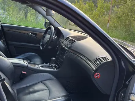 Mercedes-Benz E 320 2005 года за 5 900 000 тг. в Алматы – фото 16