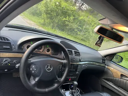Mercedes-Benz E 320 2005 года за 5 900 000 тг. в Алматы – фото 26