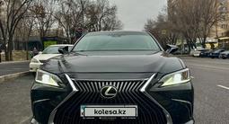 Lexus ES 350 2021 года за 20 000 000 тг. в Алматы – фото 3
