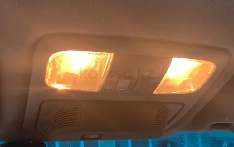 Стекла потолочного плафона внутрисалонного светильника фонаря. Тойота .үшін4 500 тг. в Алматы