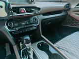 Hyundai Santa Fe 2020 годаүшін13 300 000 тг. в Актобе – фото 5