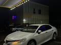 Toyota Camry 2018 года за 13 750 000 тг. в Алматы – фото 11