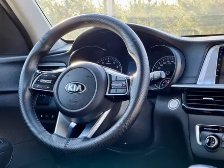 Kia K5 2018 года за 9 300 000 тг. в Алматы – фото 14