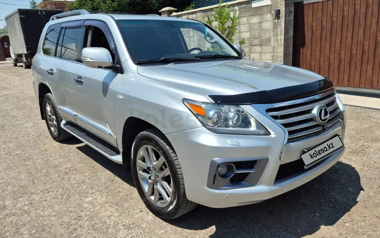 Lexus LX 570 2011 года за 20 000 000 тг. в Алматы