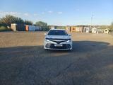 Toyota Camry 2020 годаүшін14 100 000 тг. в Семей – фото 3