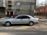 Mercedes-Benz E 240 1998 года за 3 150 000 тг. в Алматы