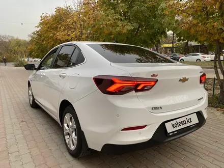 Chevrolet Onix 2023 года за 6 650 000 тг. в Алматы – фото 2