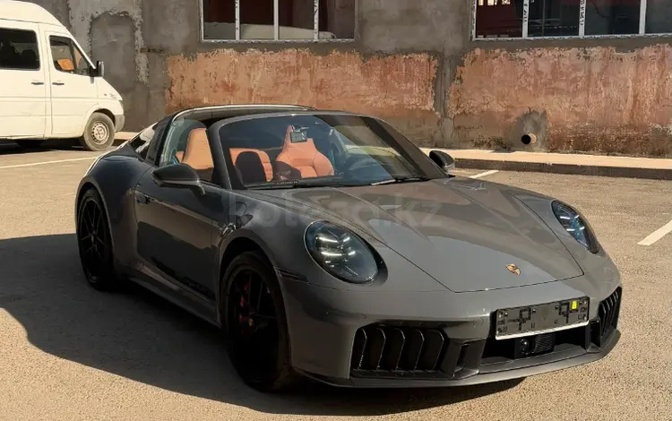 Porsche 911 4 GTS 2025 года за 185 000 000 тг. в Алматы