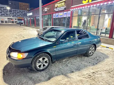 Toyota Camry 2000 года за 3 950 000 тг. в Астана – фото 19