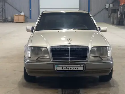 Mercedes-Benz E 280 1994 года за 3 000 000 тг. в Кызылорда – фото 12