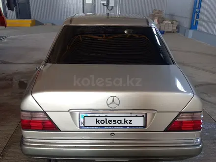 Mercedes-Benz E 280 1994 года за 3 000 000 тг. в Кызылорда – фото 18