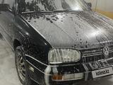 Volkswagen Golf 1996 года за 1 300 000 тг. в Сатпаев – фото 2