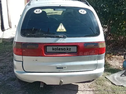 Ford Galaxy 1997 года за 900 000 тг. в Алматы – фото 4