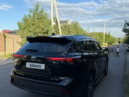 Toyota Highlander 2023 года за 25 000 000 тг. в Тараз – фото 5