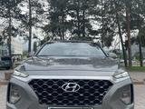 Hyundai Santa Fe 2020 года за 13 500 000 тг. в Алматы