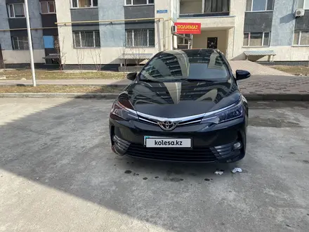 Toyota Corolla 2018 года за 8 250 000 тг. в Алматы – фото 2