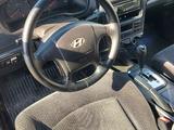 Hyundai Sonata 2005 года за 2 000 000 тг. в Костанай – фото 3