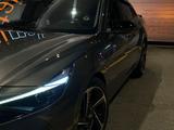 Hyundai Elantra 2021 годаүшін8 300 000 тг. в Алматы – фото 2