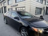 Toyota Camry 2013 года за 7 800 000 тг. в Атырау – фото 2