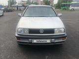 Volkswagen Vento 1992 года за 1 700 000 тг. в Алматы – фото 3