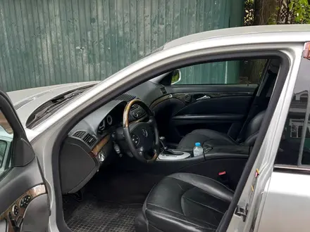 Mercedes-Benz E 320 2004 года за 5 800 000 тг. в Алматы – фото 13