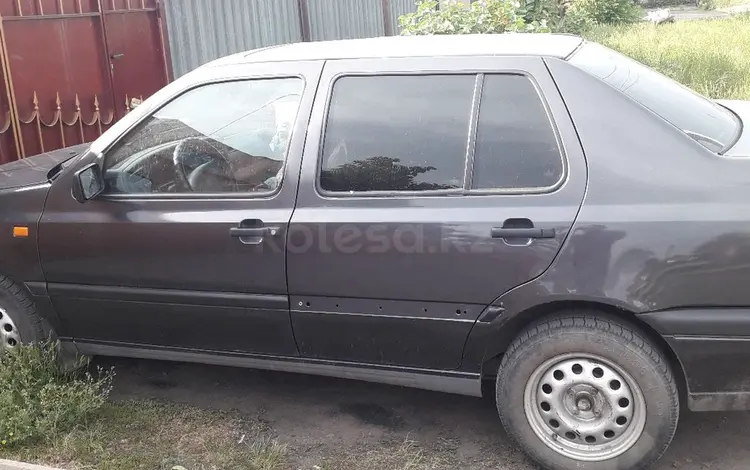 Volkswagen Vento 1992 годаүшін1 200 000 тг. в Караганда