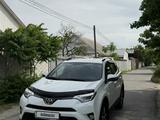 Toyota RAV4 2015 года за 9 600 000 тг. в Тараз – фото 2